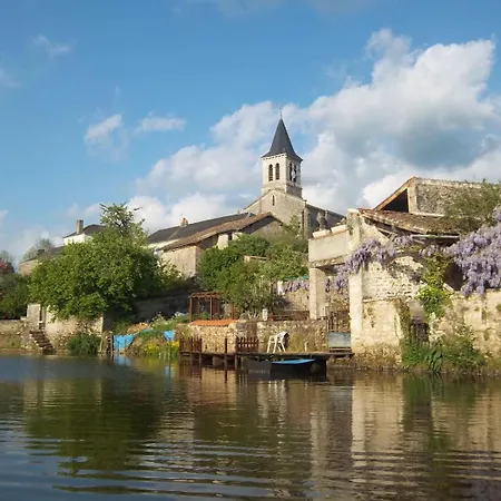 Сasa de vacaciones Le Moulin De L'anglee