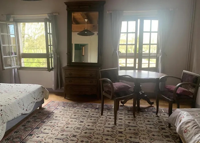 Casa de Férias Le Moulin De L'anglee *