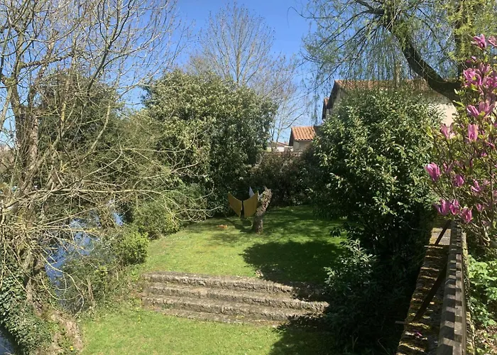 Le Moulin De L'anglee Sanxay